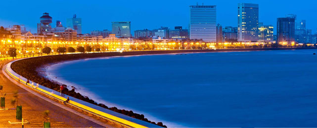 4 Must-Try Street Foods of Mumbai